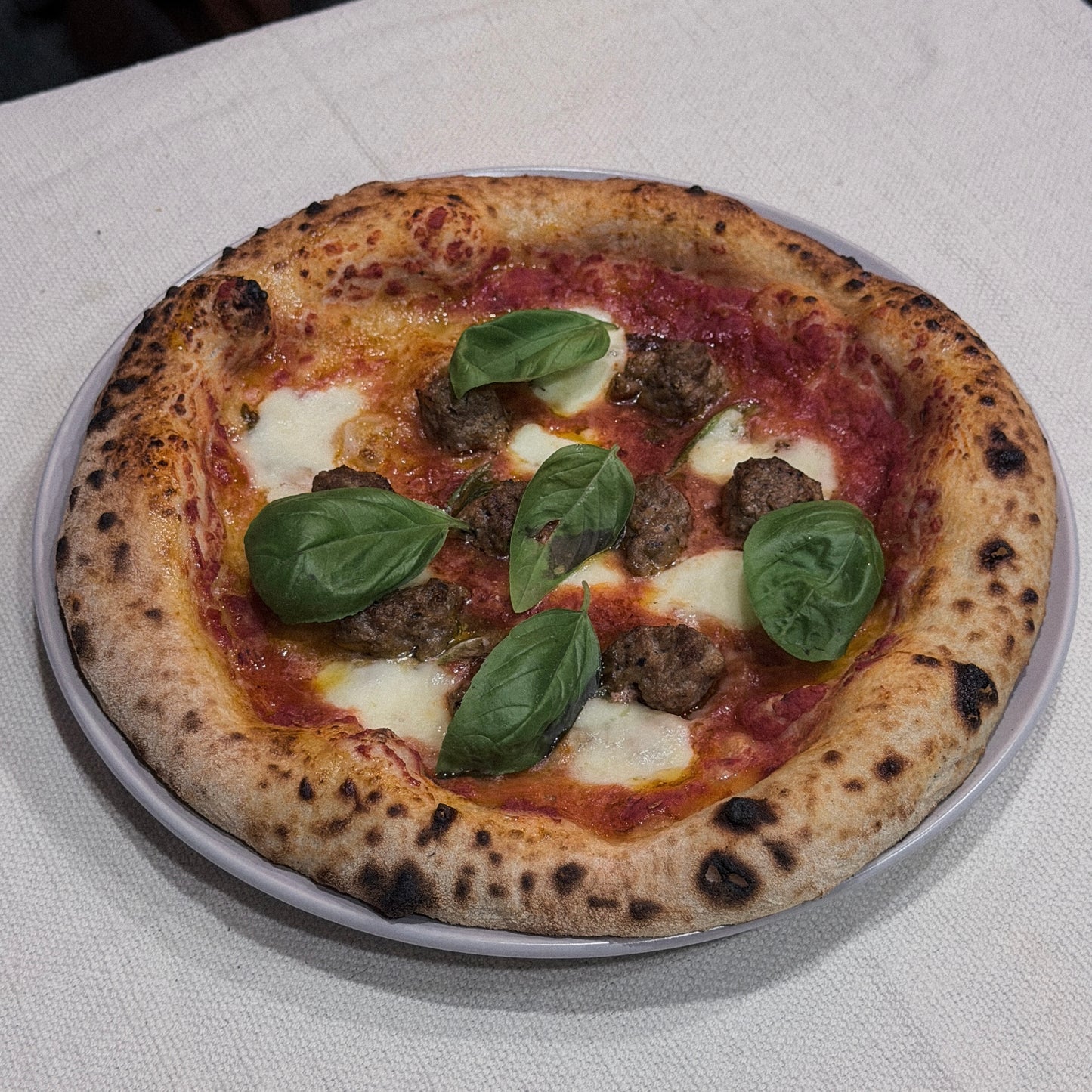 Salsiccia (Sausage & Pickled Onion)